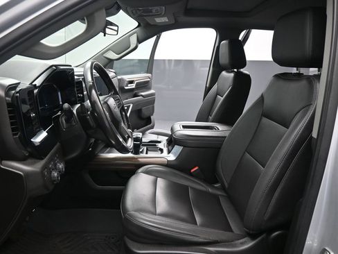 Used 2022 Chevrolet Silverado 1500 RST image 10