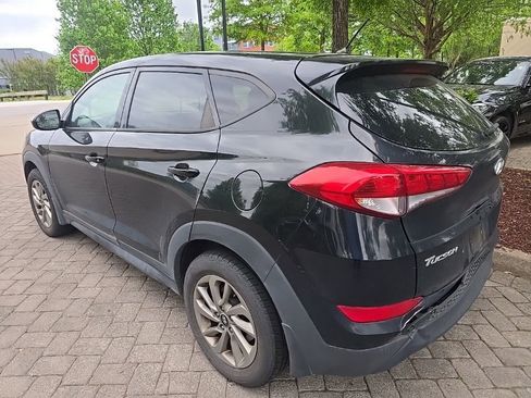 Used 2018 Hyundai Tucson SE image 6