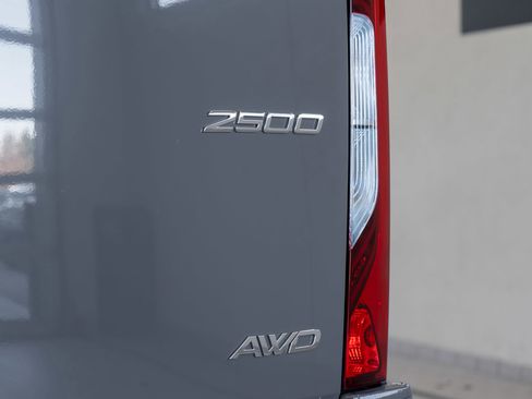 New 2025 Mercedes-Benz Sprinter 2500 image 24