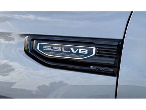 New 2026 GMC Sierra 1500 Elevation w/ Elevation Premium Package AWD/4WD image 11