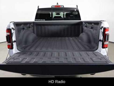 Used 2023 RAM 1500 Big Horn AWD/4WD image 17