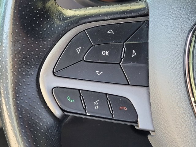 Used 2019 Dodge Challenger SXT w/ Blacktop Package RWD image 24