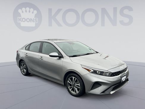 Used 2023 Kia Forte LXS image 10