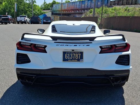 Used 2024 Chevrolet Corvette Stingray Preferred Cpe w/ Z51 Performance Package RWD image 5