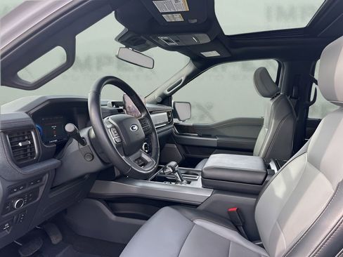 Used 2022 Ford F150 Lightning Lariat w/ Equipment Group 511A High image 9