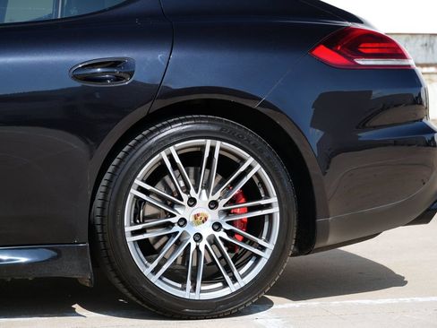 Used 2015 Porsche Panamera GTS w/ Premium Package Plus AWD/4WD image 33