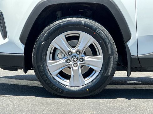 Used 2022 Toyota RAV4 XLE w/ Convenience Package FWD image 24