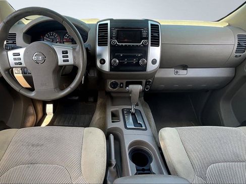 Used 2018 Nissan Frontier SV image 16