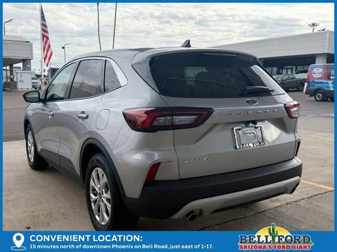Used 2023 Ford Escape Active w/ Tech Pack #1 FWD image 3