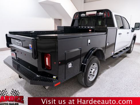 Used 2024 GMC Sierra 2500 Pro w/ Convenience Package RWD image 5