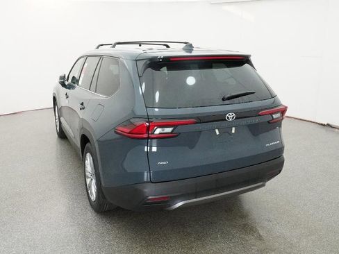 New 2026 Toyota Grand Highlander Platinum image 12