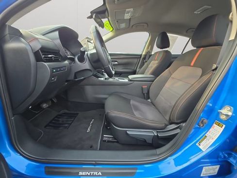 Used 2025 Nissan Sentra SR FWD image 10