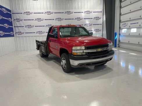 Used 2001 Chevrolet Silverado 3500 4x4 Regular Cab w/ Snow Plow Prep Pkg image 6