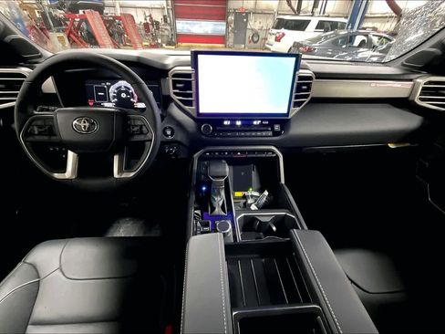 New 2026 Toyota Tundra Limited AWD/4WD image 5