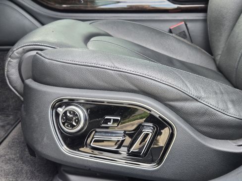 Used 2017 Audi A8 L 3.0T w/ Executive Package image 16