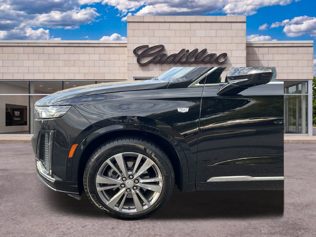 Used 2024 Cadillac XT6 Premium Luxury w/ Technology Package AWD/4WD image 37