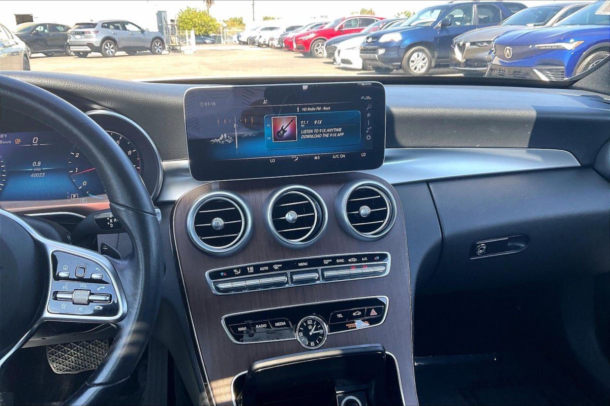 Used 2020 Mercedes-Benz C 300 Sedan w/ Premium Package image 6