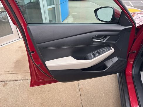 Used 2023 Honda Accord LX image 11