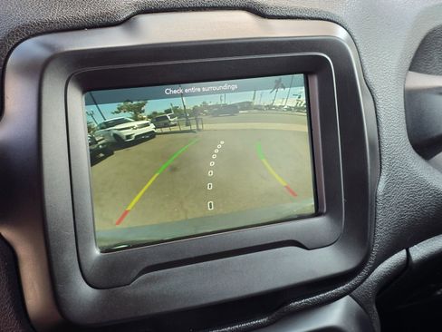 Used 2020 Jeep Renegade Latitude image 31