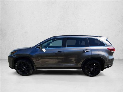 Used 2019 Toyota Highlander SE AWD/4WD image 8