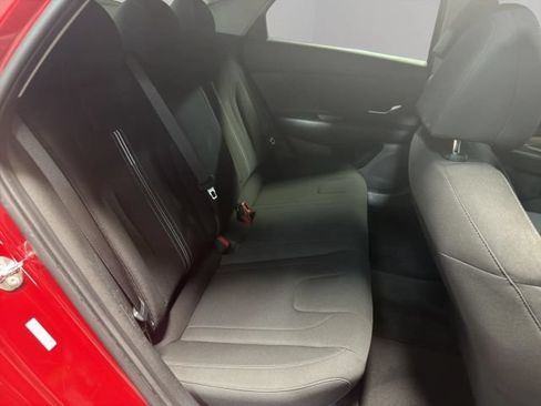 Used 2023 Hyundai Elantra SEL w/ Convenience Package FWD image 18