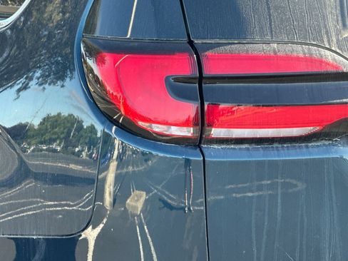 Used 2023 Chrysler Pacifica Touring-L FWD image 45