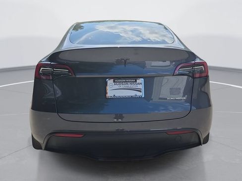 Used 2023 Tesla Model Y Long Range AWD/4WD image 5