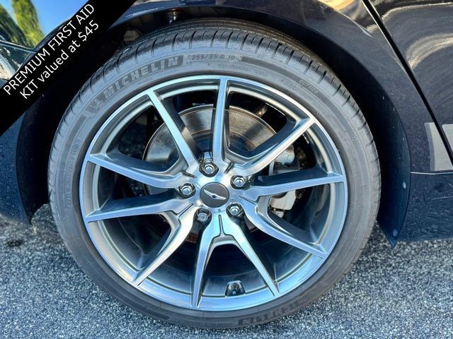 Used 2022 Genesis G70 2.0T w/ Prestige Package AWD/4WD image 11