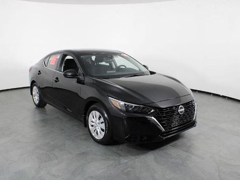 Certified 2025 Nissan Sentra S image 4