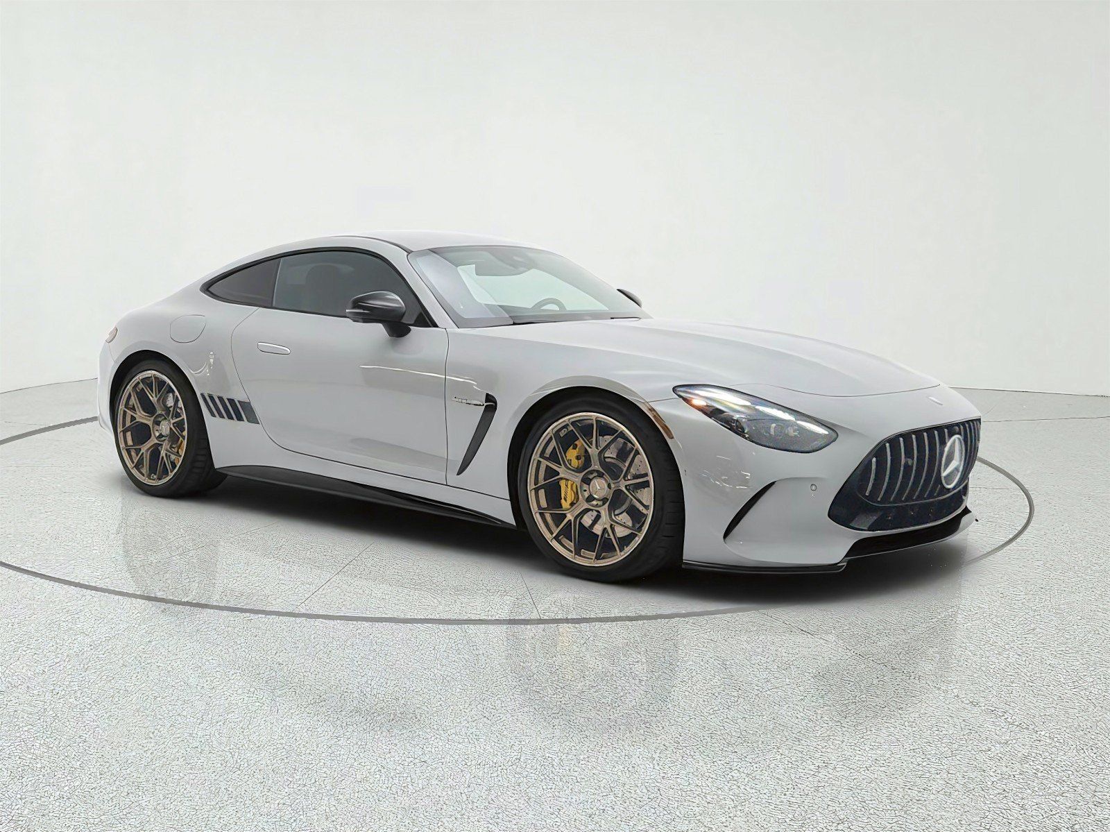 Used 2025 Mercedes-Benz AMG GT 63 image 3