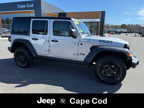 Used 2023 Jeep Wrangler Unlimited w/ Cold Weather Group image 1