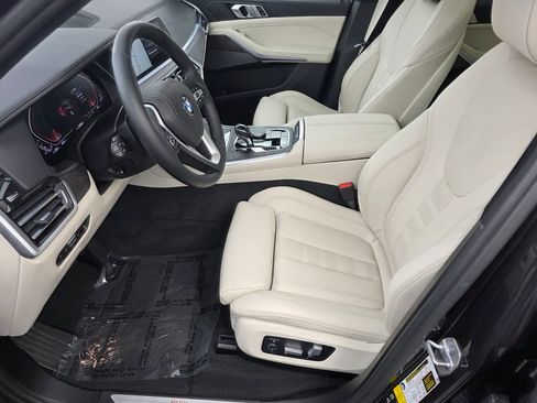 Used 2021 BMW X5 xDrive40i w/ Premium Package AWD/4WD image 9