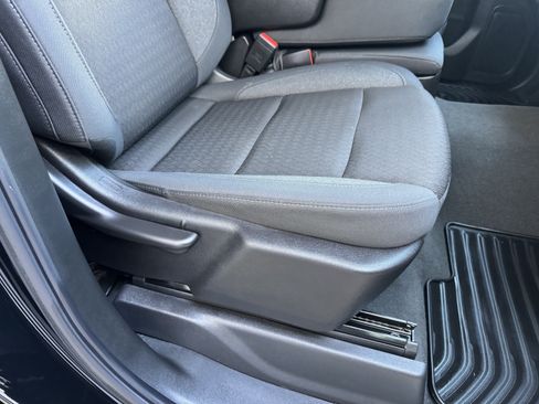 Certified 2025 Chevrolet Silverado 1500 Custom AWD/4WD image 20