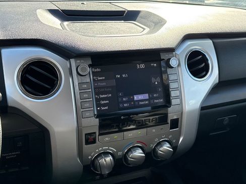 Used 2020 Toyota Tundra SR5 image 17