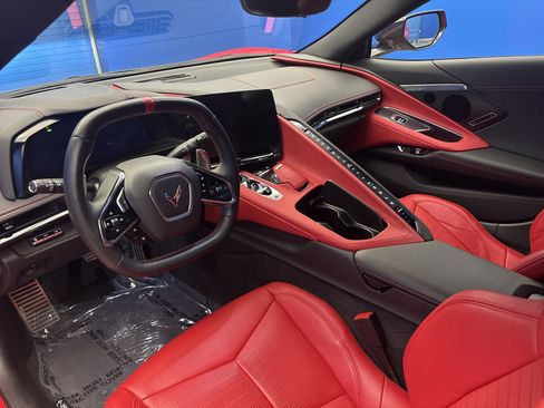 Used 2023 Chevrolet Corvette Stingray Preferred Conv w/ Z51 Performance Package RWD image 11