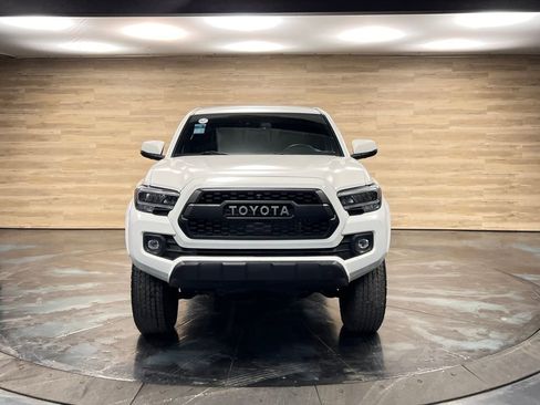 Used 2023 Toyota Tacoma TRD Off-Road w/ TRD Premium Off Road Package image 18