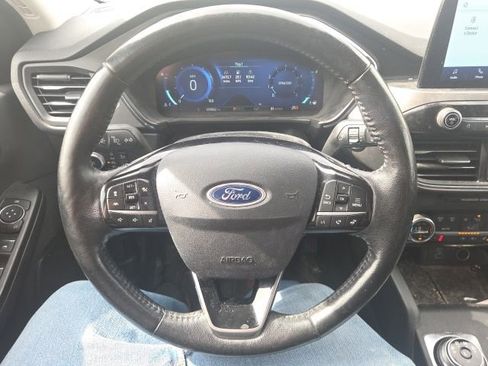 Used 2021 Ford Escape Titanium AWD/4WD image 40