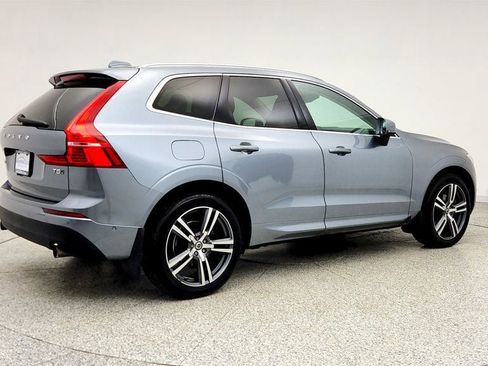 Used 2019 Volvo XC60 T5 Momentum w/ Premium Package image 5