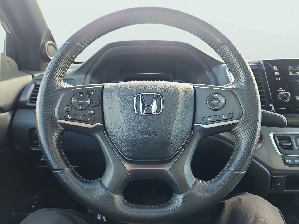 Certified 2024 Honda Passport EX-L image 32