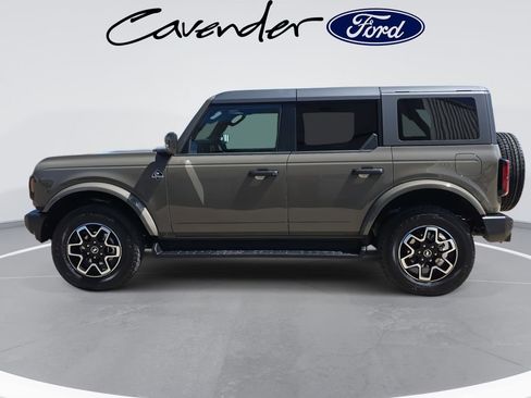 New 2026 Ford Bronco Outer Banks image 15