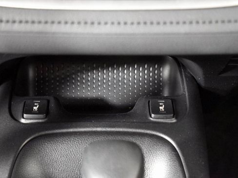 Used 2022 Toyota Corolla XLE image 36