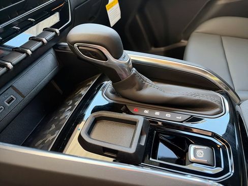 New 2026 GMC Canyon Elevation w/ Convenience Package RWD image 26