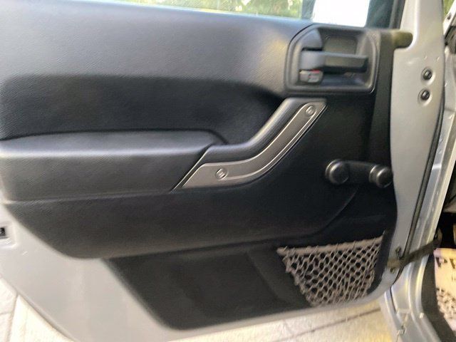 Used 2013 Jeep Wrangler Sport AWD/4WD image 19