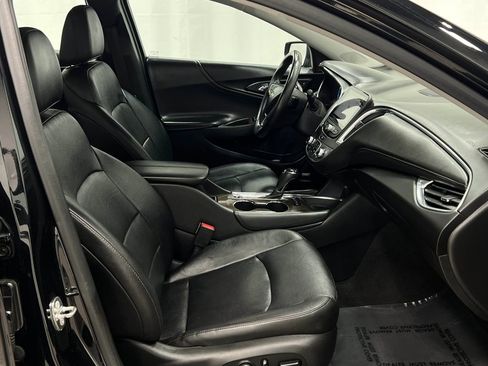 Used 2018 Chevrolet Malibu Premier image 33