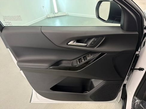 New 2026 Chevrolet Equinox LT FWD image 12