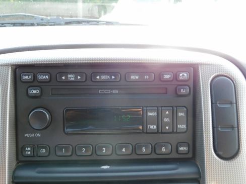 Used 2003 Ford Explorer Sport XLT image 12