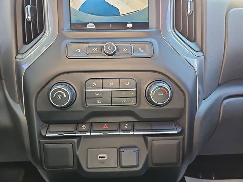 Used 2020 Chevrolet Silverado 1500 Custom Trail Boss image 26