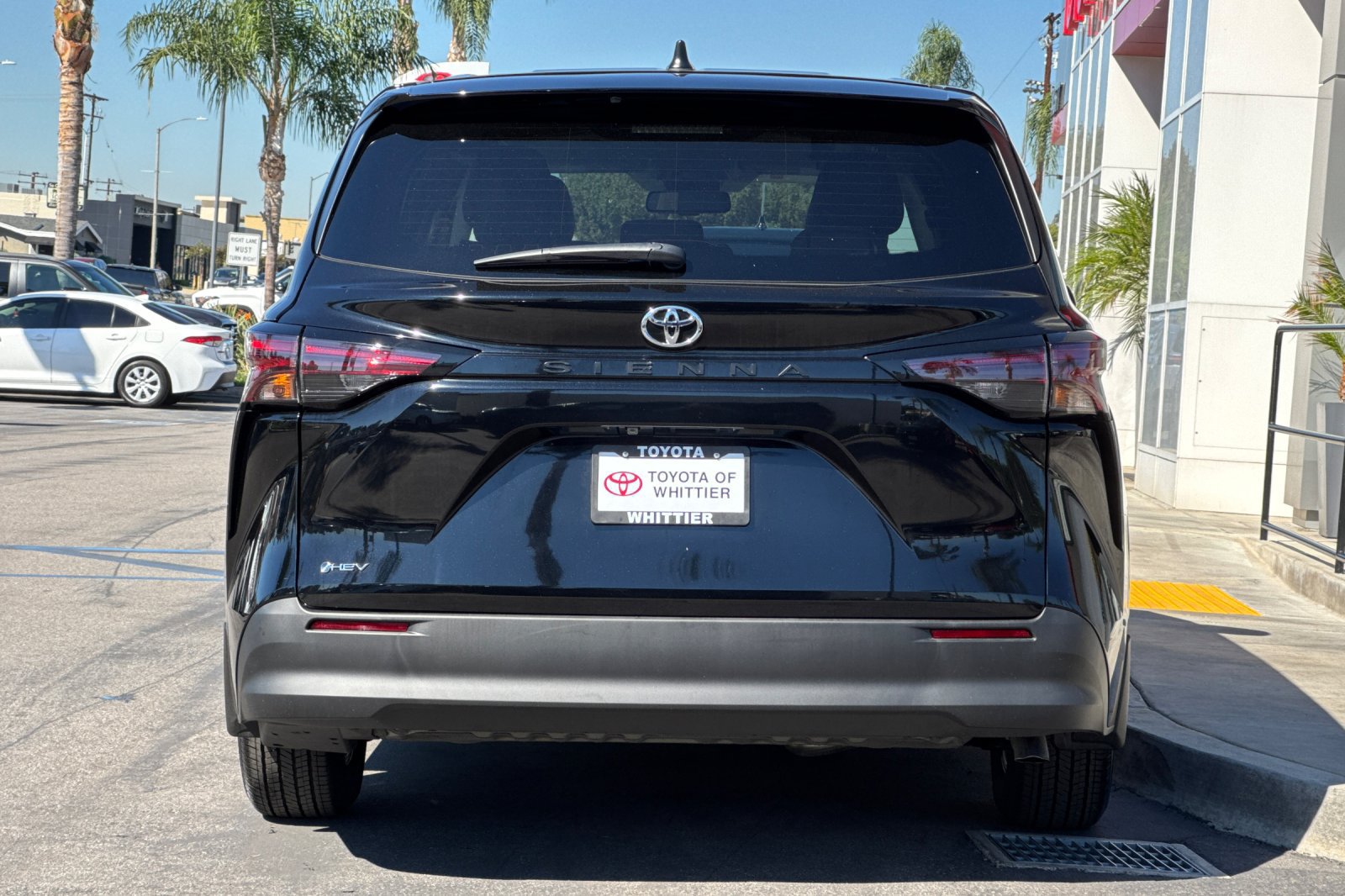 Certified 2026 Toyota Sienna LE FWD image 6