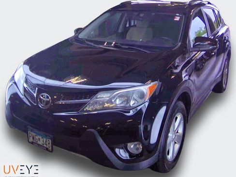 Used 2014 Toyota RAV4 XLE AWD/4WD image 3
