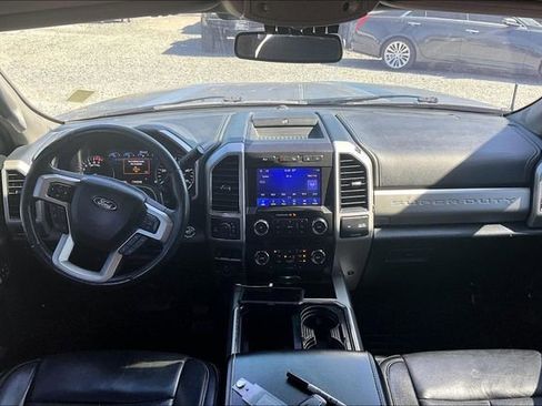 Used 2021 Ford F250 Lariat image 7